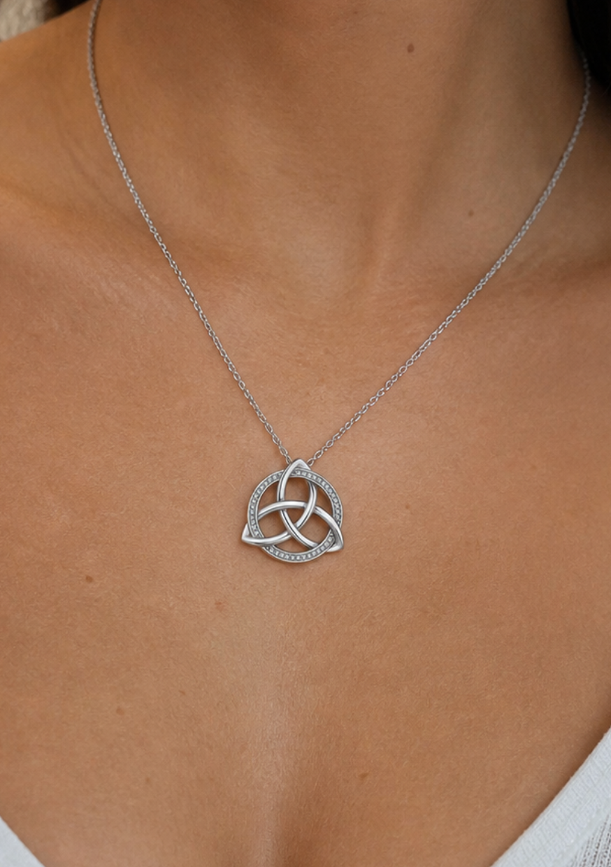 Collier Nœud Celtique | Argent 925 & Cristaux
