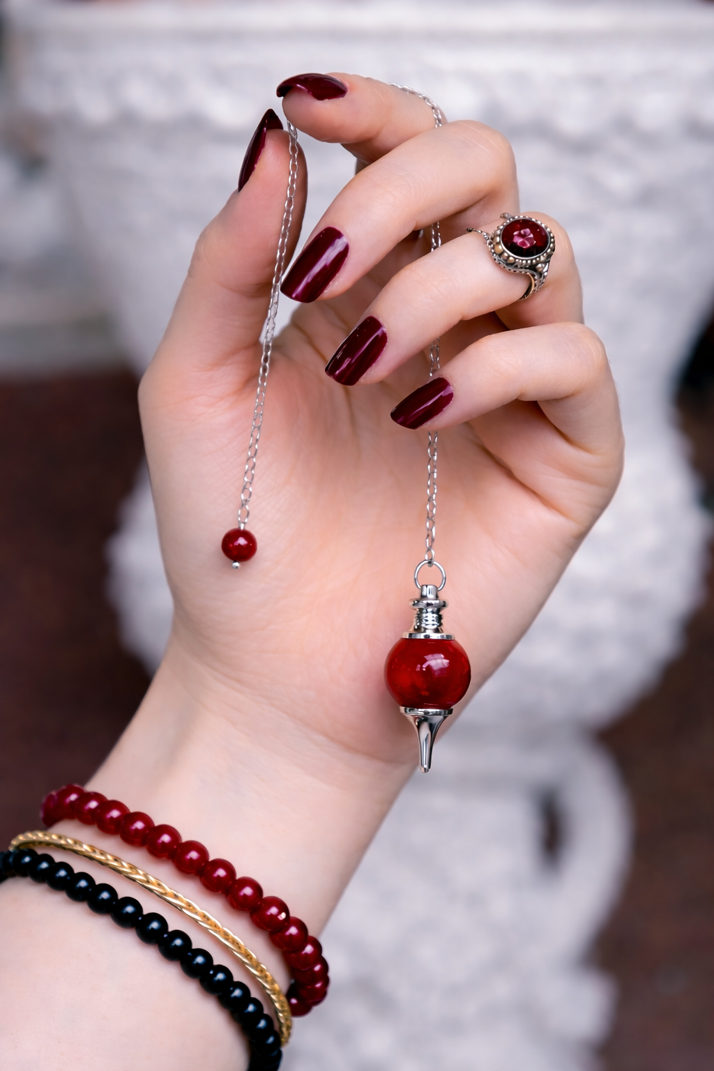 Pendule Agate Rouge Action Énergie Divination