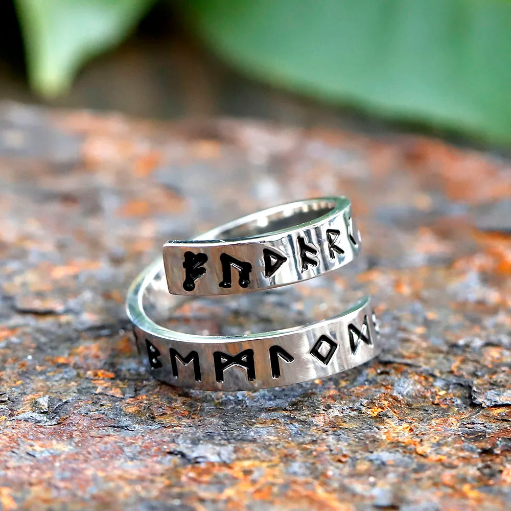 Bague Runique en Acier | Amulette de Protection