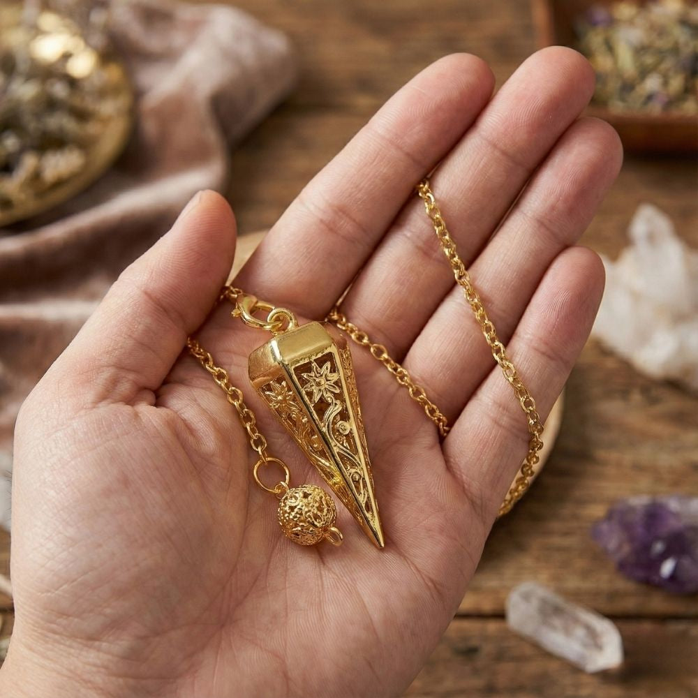 VYIBPDY 3 Pièces Pendule Divinatoire, Pendules en Cristal pour ésotérisme Divination, Accessoires de Tarot Cadeau D'équilibre Reiki pour Les Amateurs de Tarot VYIBPDY 3 Pièces Pendule Divinatoire, Pendules en Cristal pour ésotérisme Divination, Accessoires de Tarot Cadeau D'équilibre Reiki pour Les Amateurs de Tarot