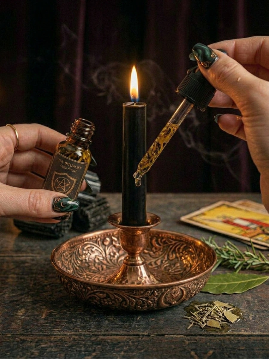 Composition de l'huile rituelle protection : romarin, laurier, thym et éclats de tourmaline noire