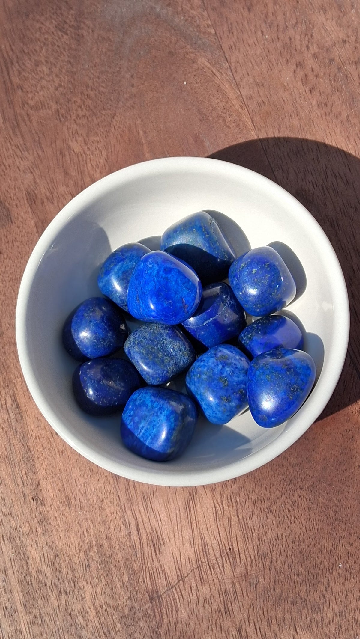 Lapis Lazuli Roulé – Intuition et Vérité — pierre roulée naturelle TheRitualist